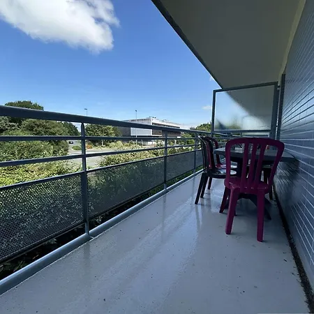 T2 Avec Terrasse, Parking Prive, Et Proche - - Fr-1-246-721 Appartamento La Rochelle (Charente-Maritime)